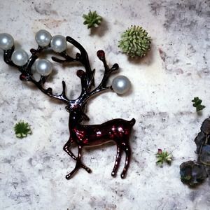 Beautiful enamel deer with pearls on his antlers brooch